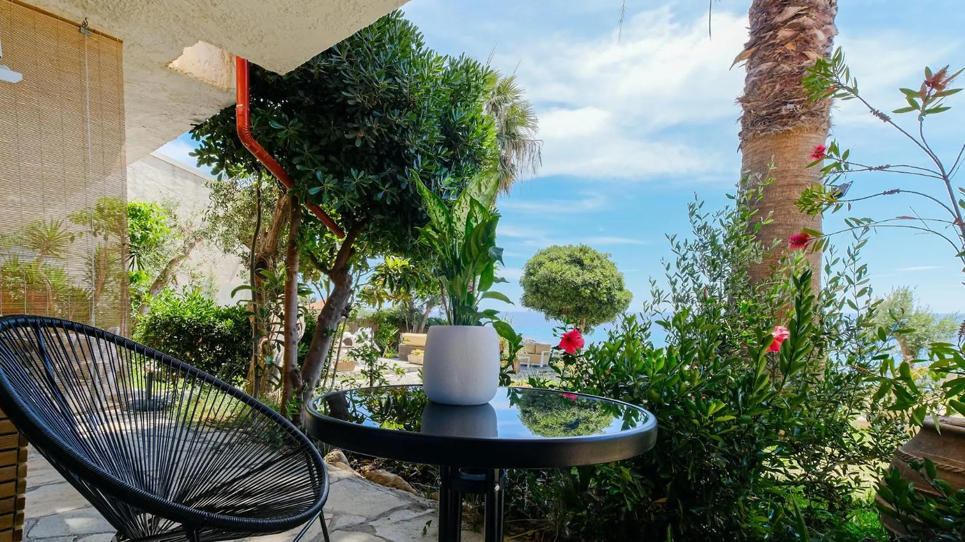 Amfitriti Apartments By Rentalspro - Loutra Agias Paraskevis Halkidiki Agia Paraskevi  Griekenland