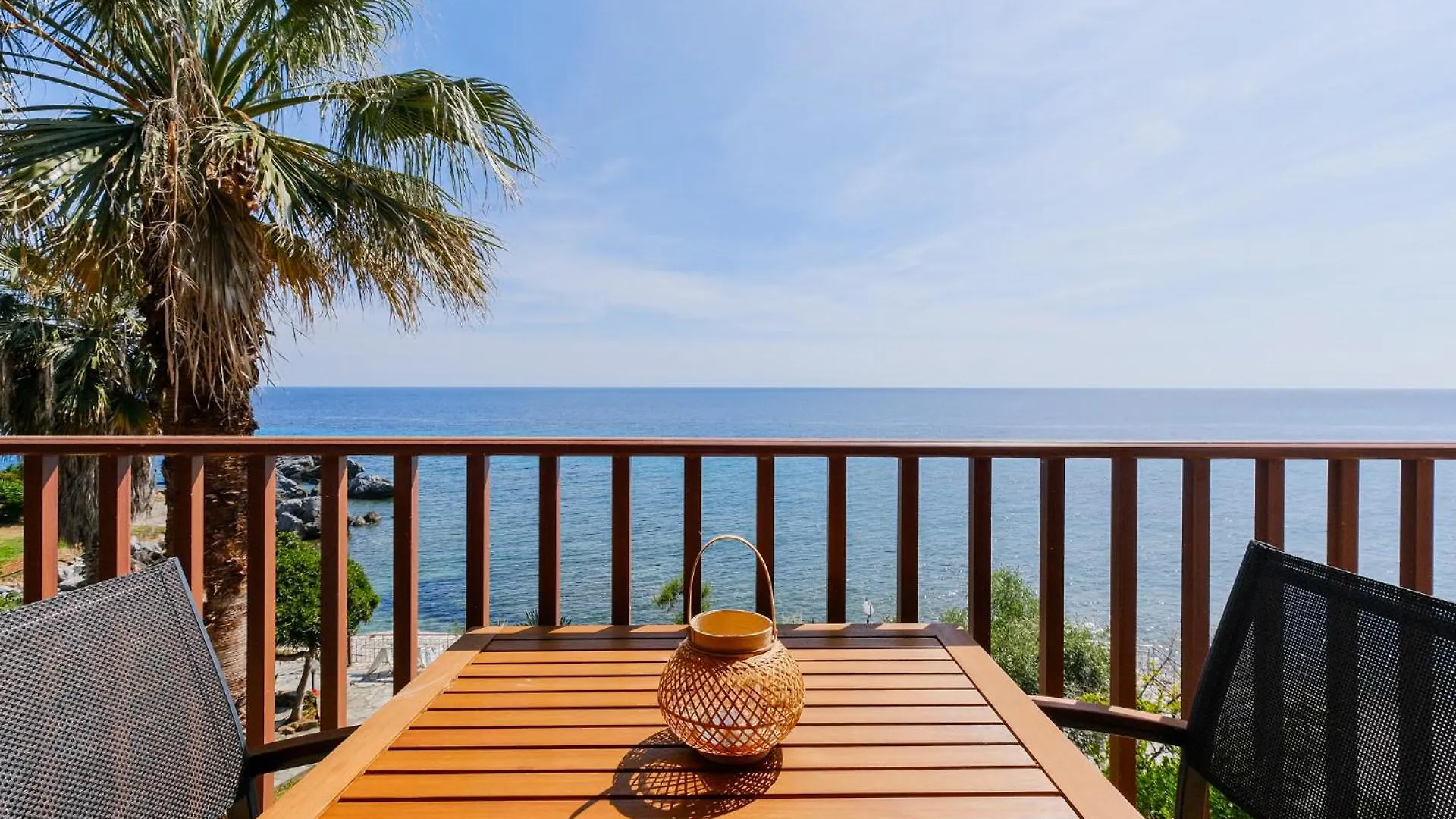 Amfitriti Apartments By Rentalspro - Loutra Agias Paraskevis Halkidiki Agia Paraskevi  Griekenland